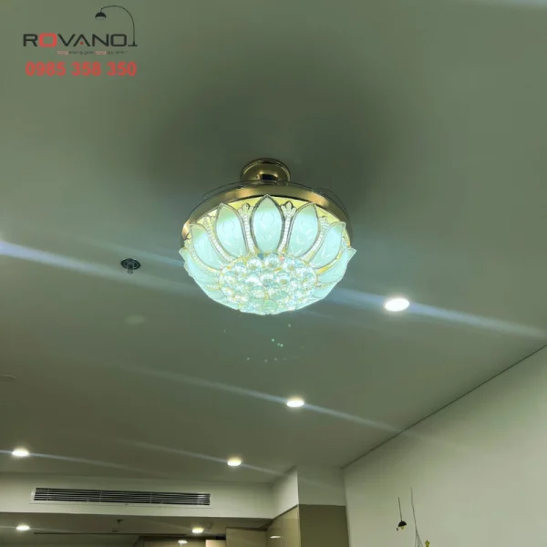 Quạt trần đèn cánh nhựa hiện đại RQT-9837